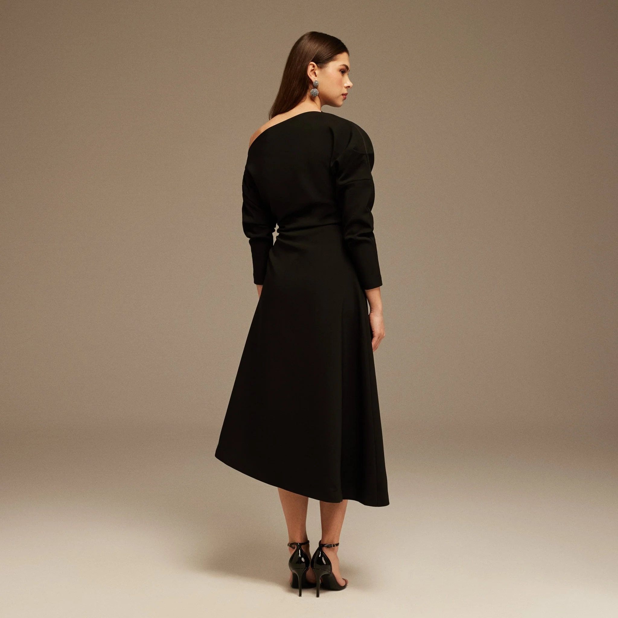 Black Asymmetrical One-Shoulder Maxi Dress - Image 4