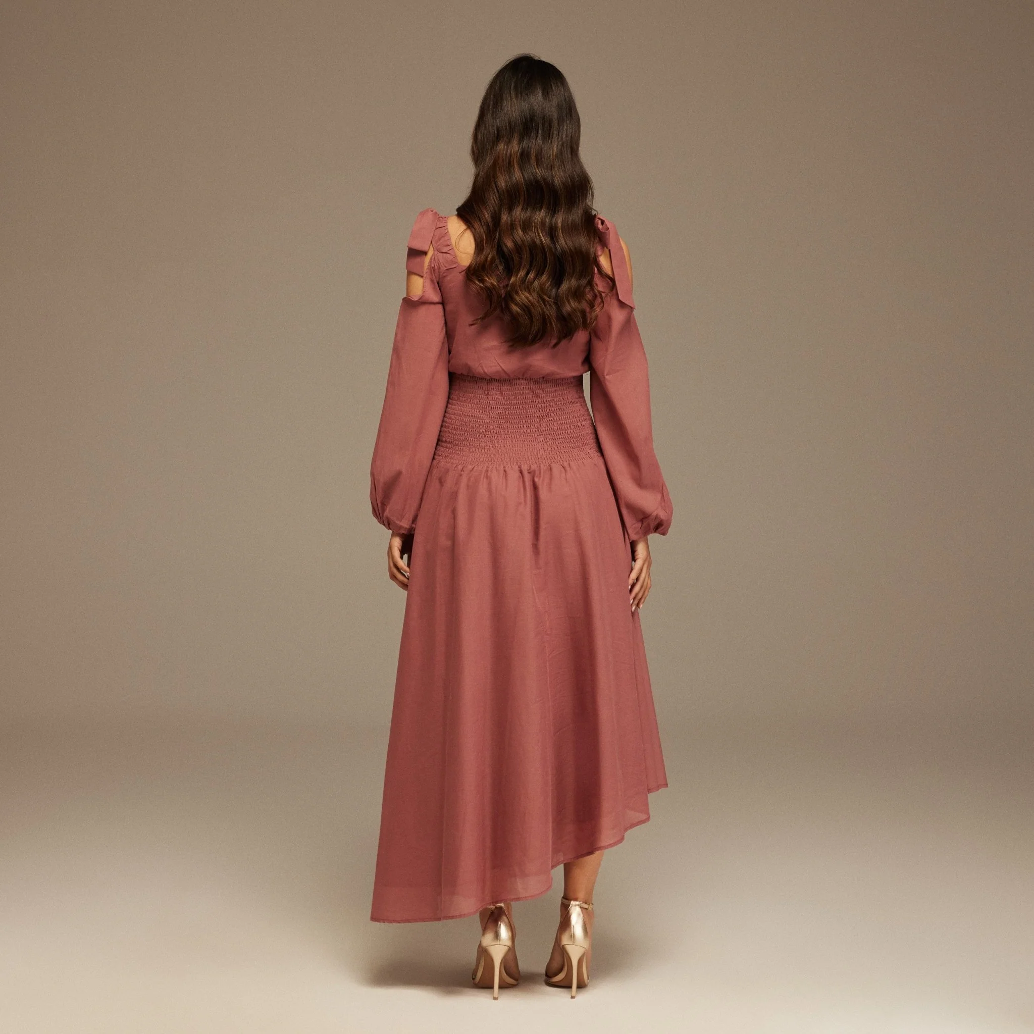 Muted Clay Balloon Long Sleeve With Ruched Waist Midi Dress - Image 4