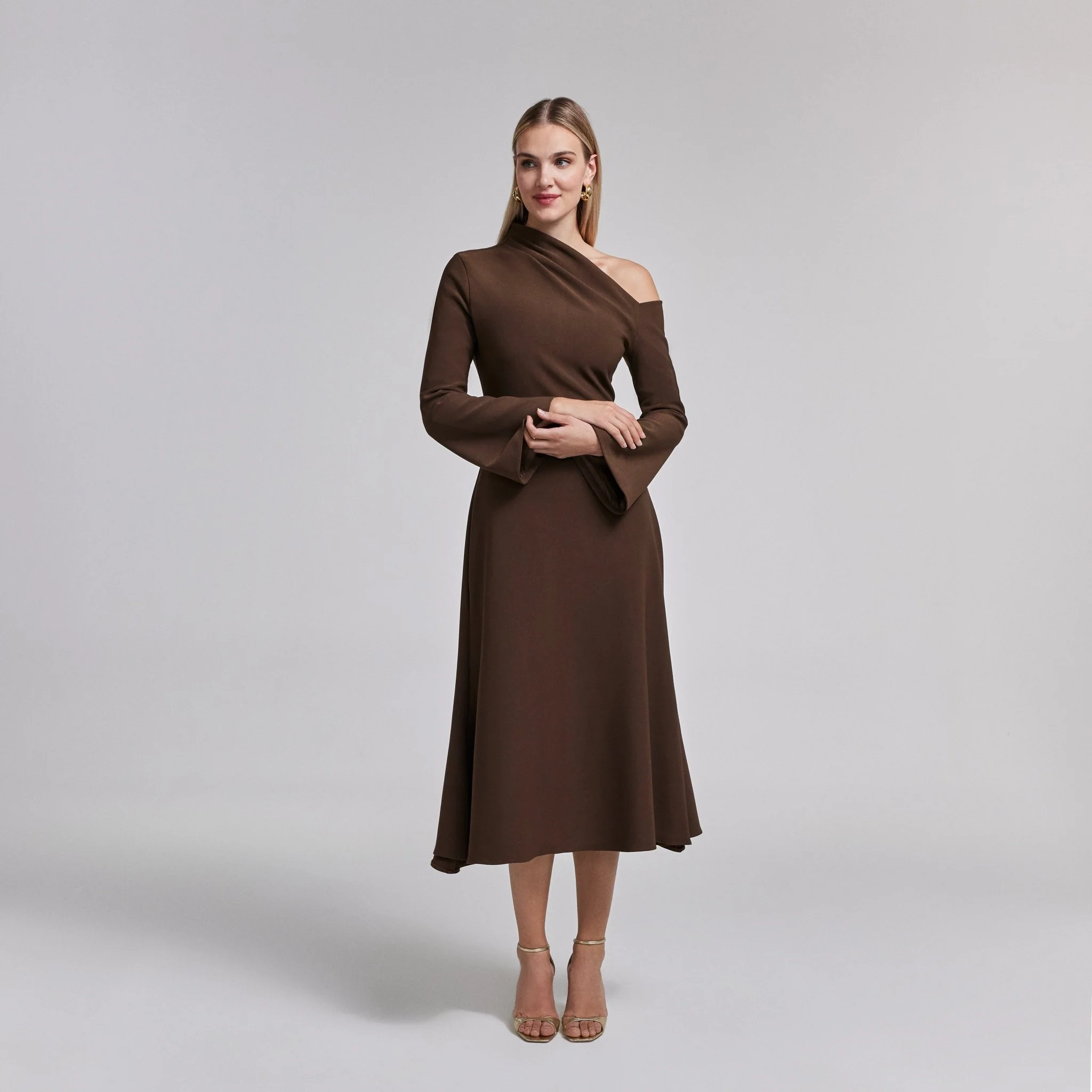Bare shoulder Crepe Midi dress - Image 3