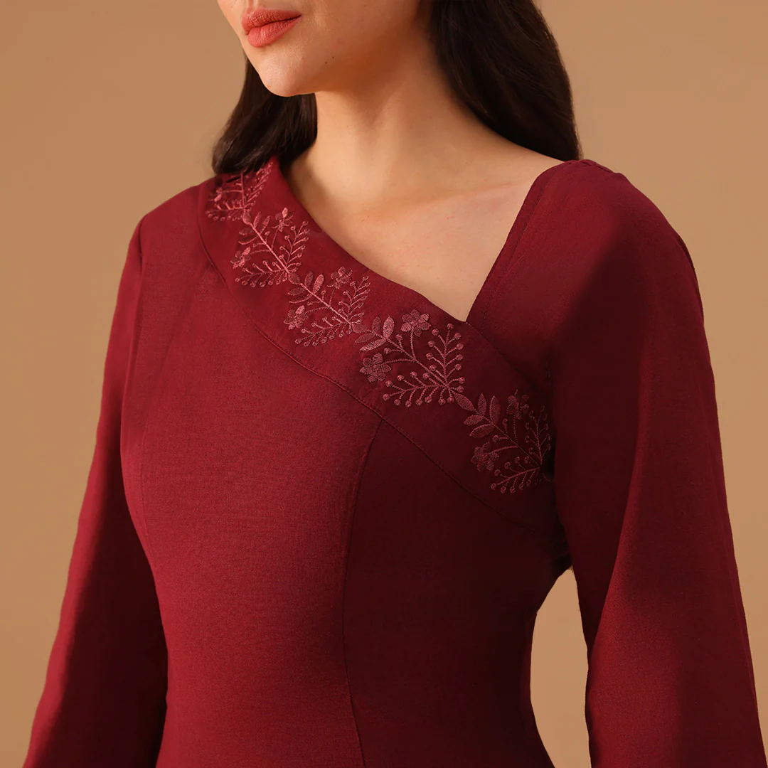 Burgundy Ramie Bare Shoulder Embroidered Dress - Image 3