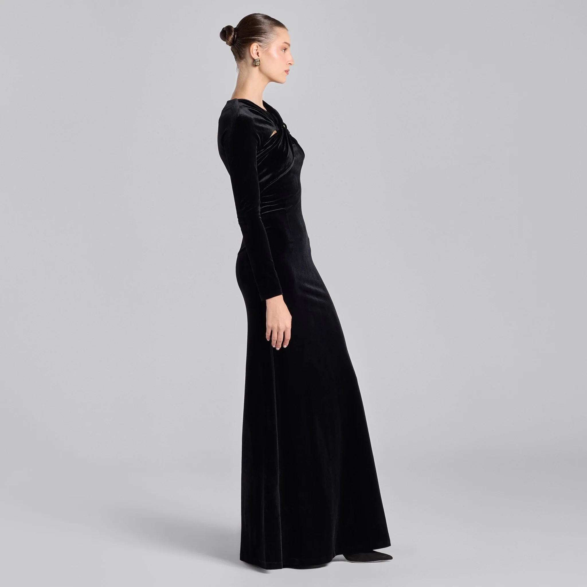 Black Cut-Out Chest Velvet Maxi Dress - Image 2