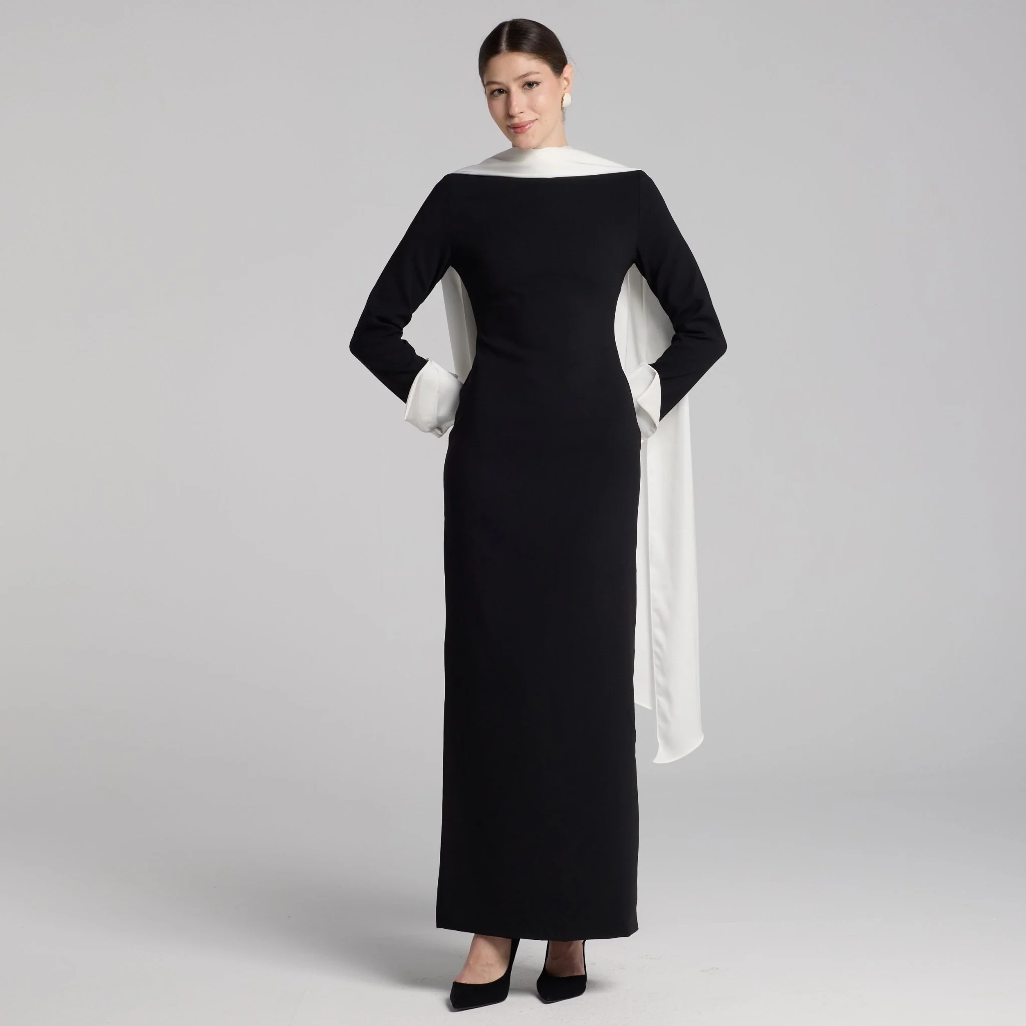 Black & White Draped Crepe Dress - Image 3