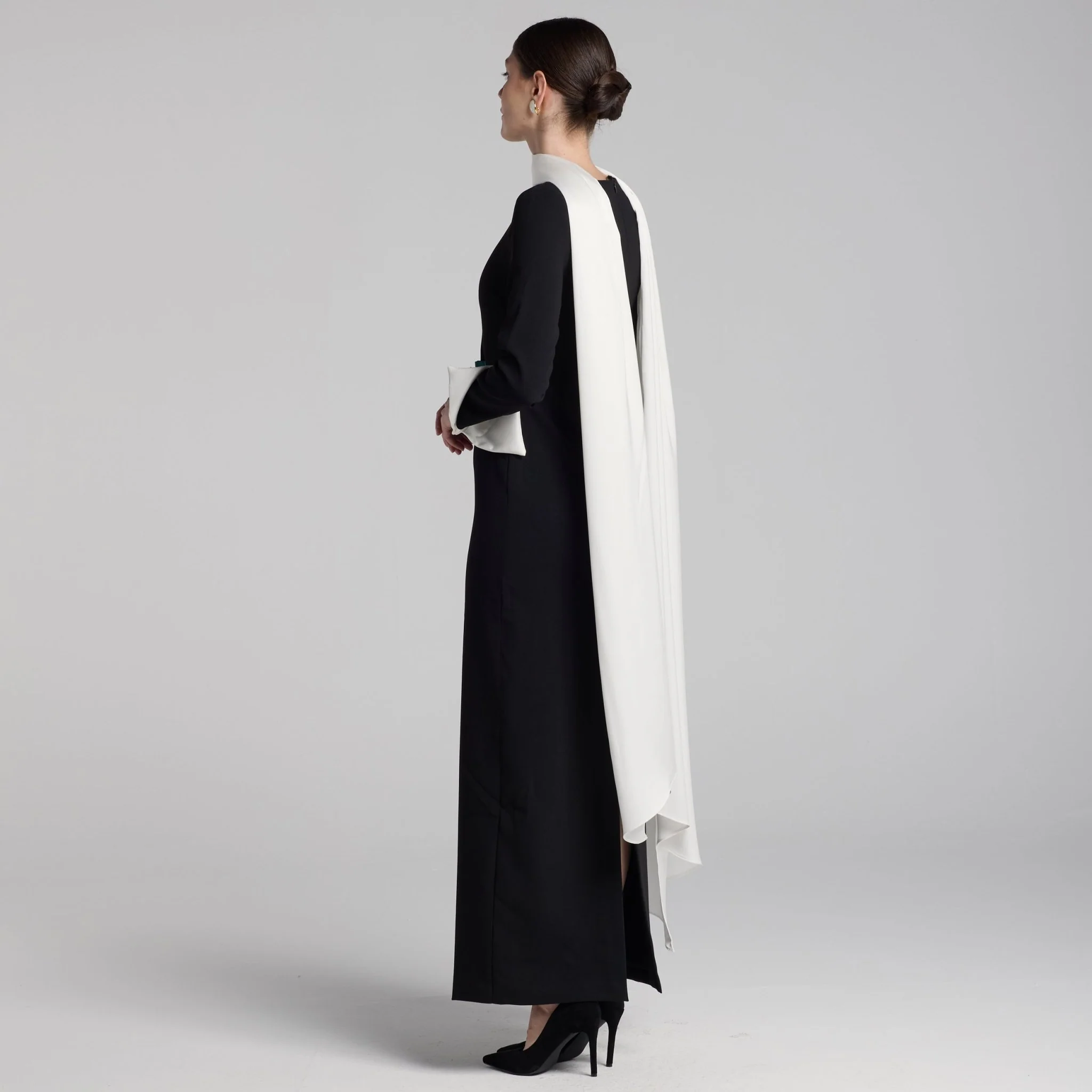 Black & White Draped Crepe Dress - Image 6