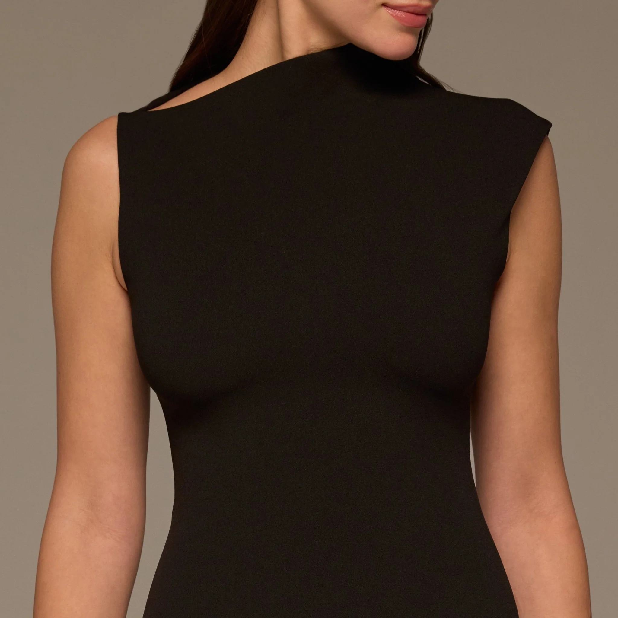 Black & White Oblique Neck Pleated Maxi Dress - Image 3