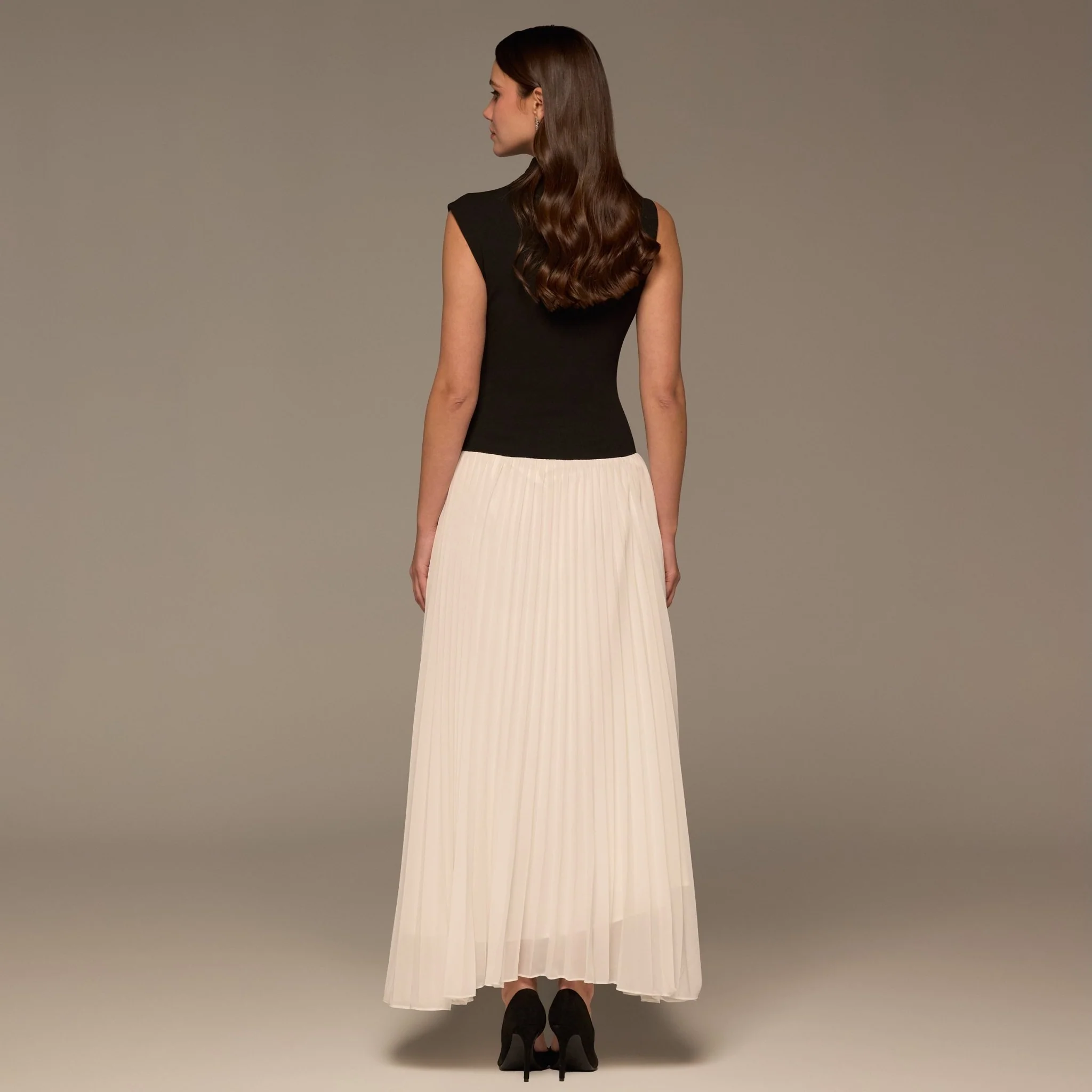 Black & White Oblique Neck Pleated Maxi Dress - Image 4