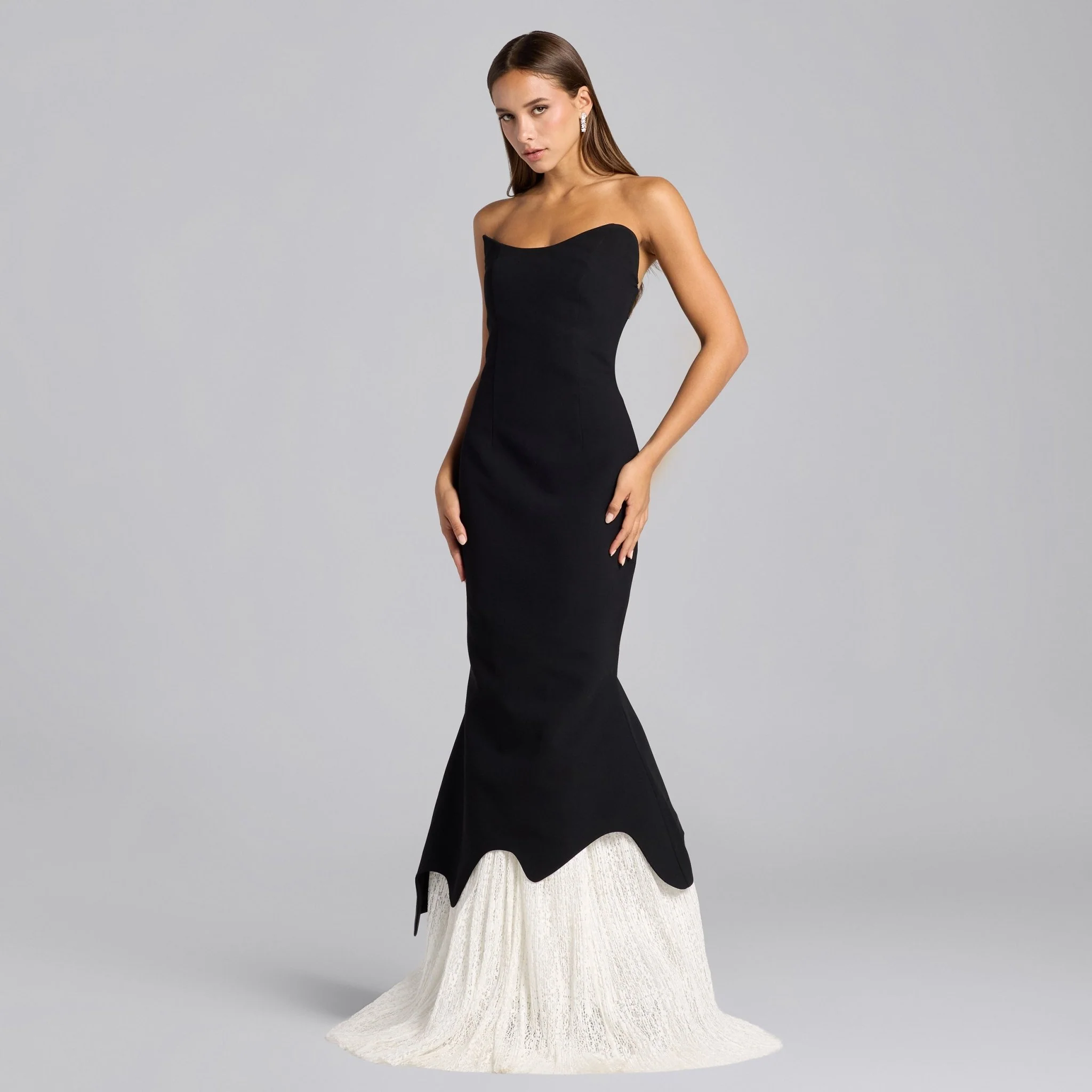 Black & White Crepe-Lace Mermaid Gown - Image 2