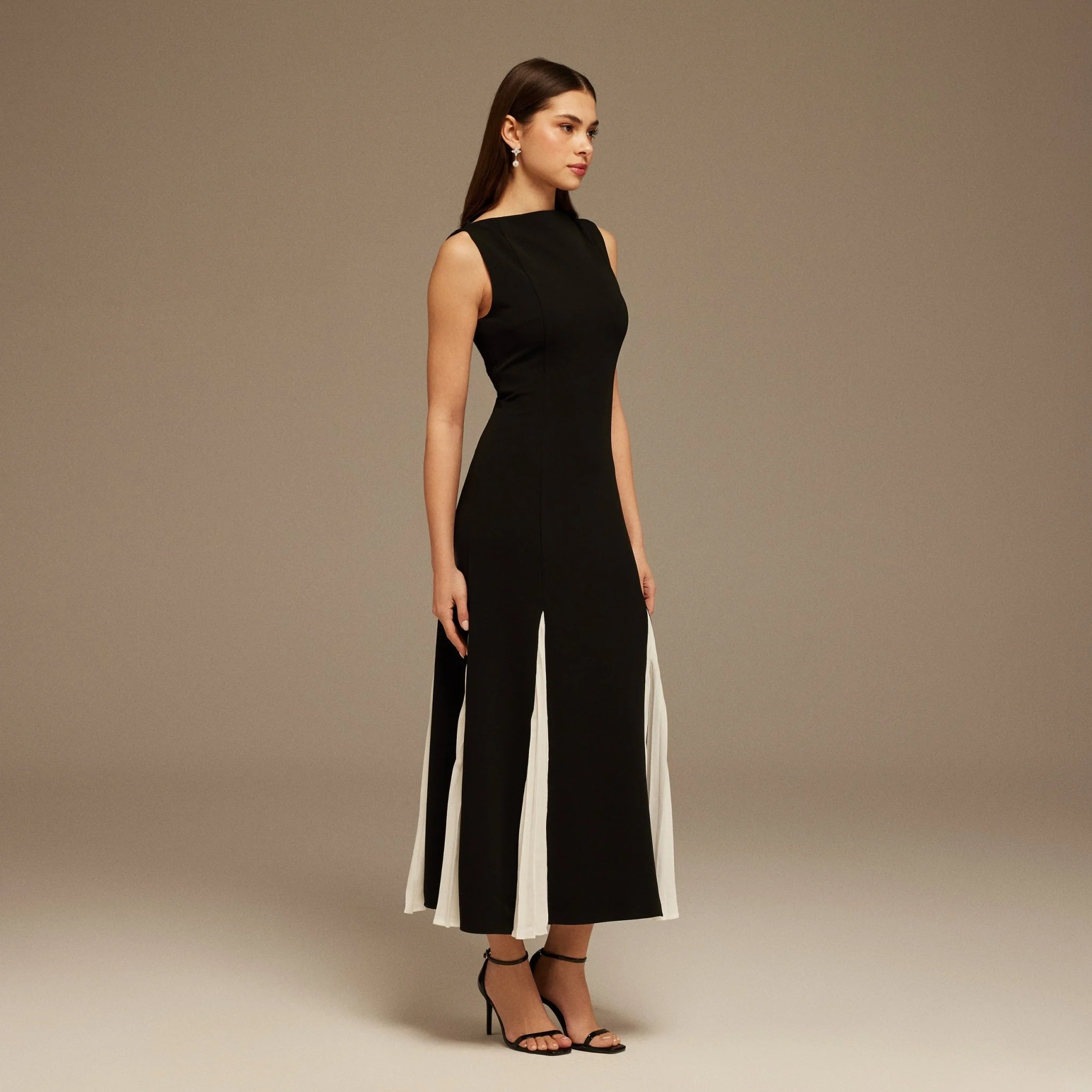 Boat Neckline Long Dress - Image 3