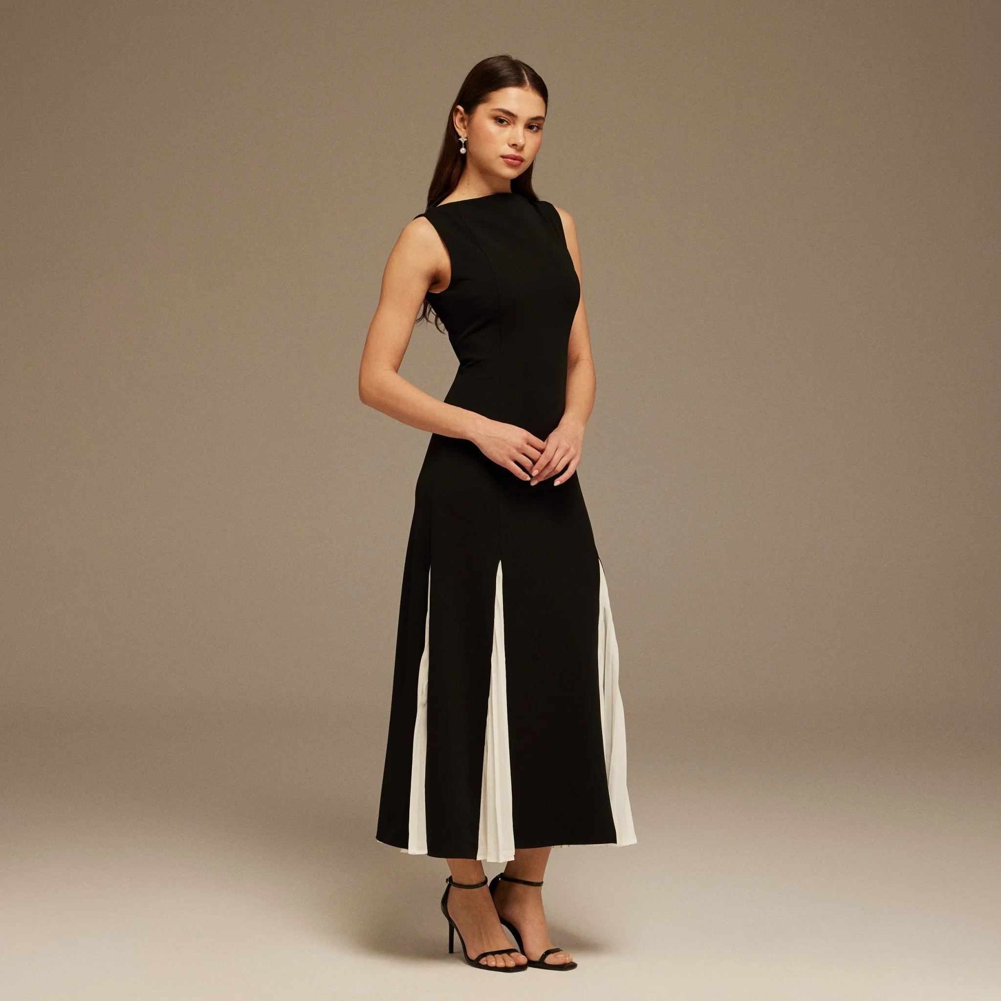 Boat Neckline Long Dress - Image 4