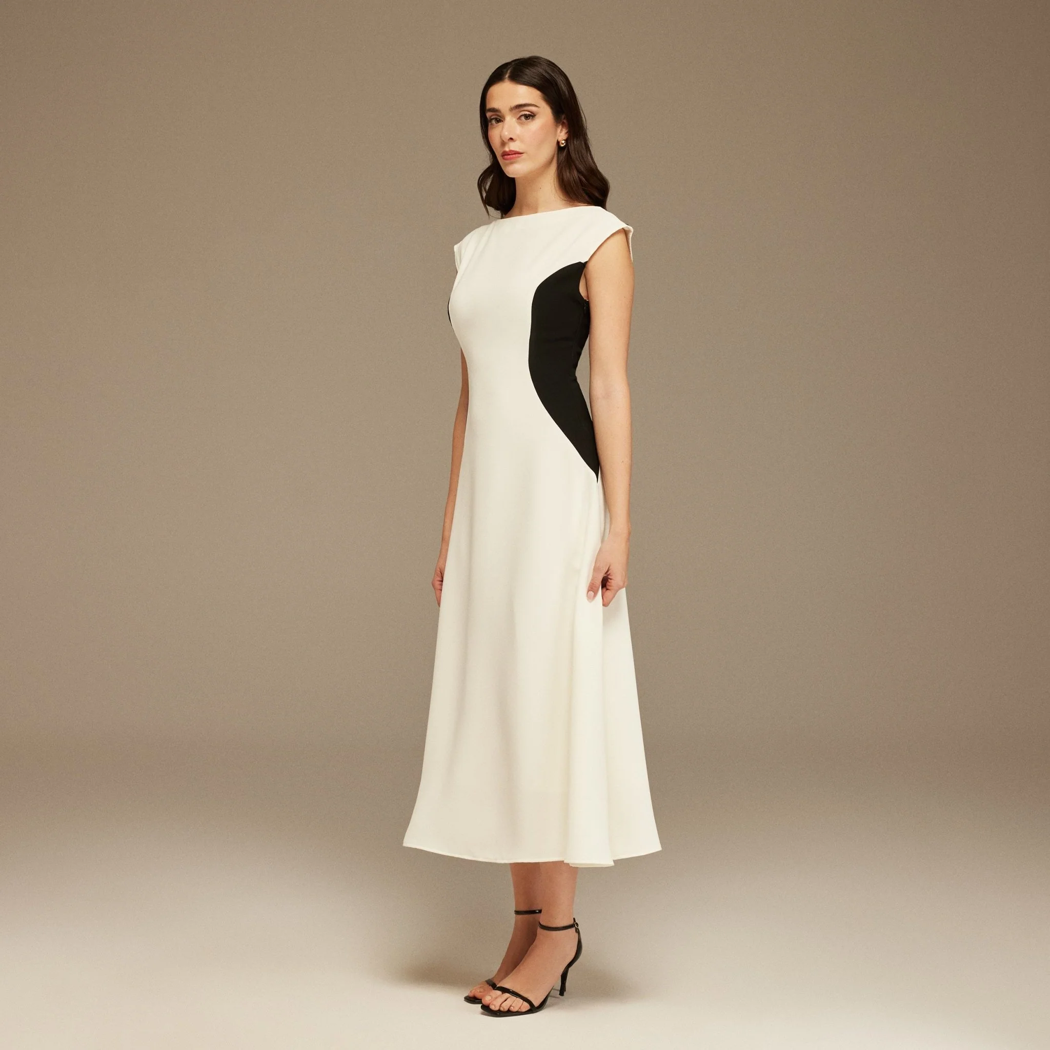 Black & White Boatneck design with flared Skirt - Image 2