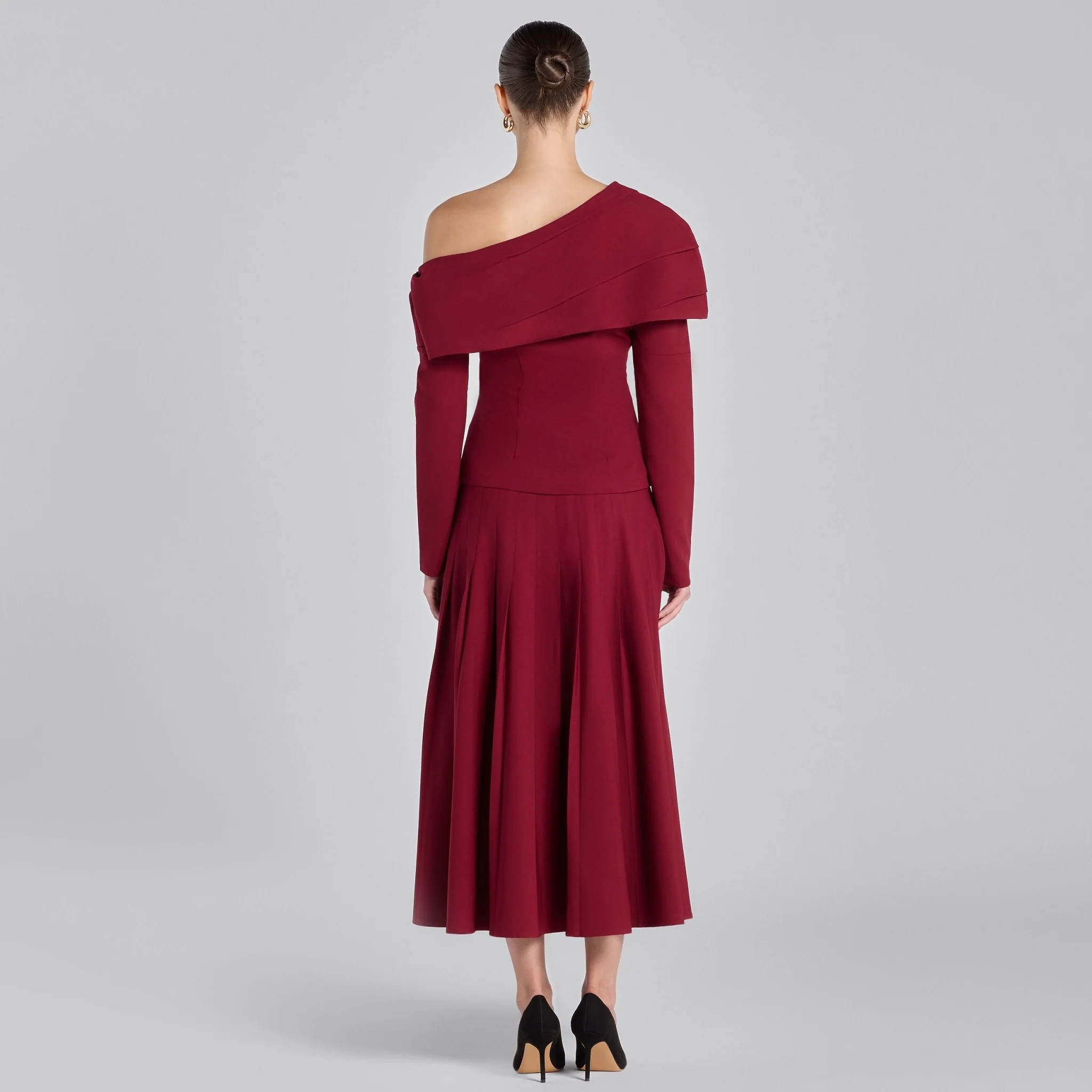 Burgundy Pleated Crepe Maxi Skirt - Image 6