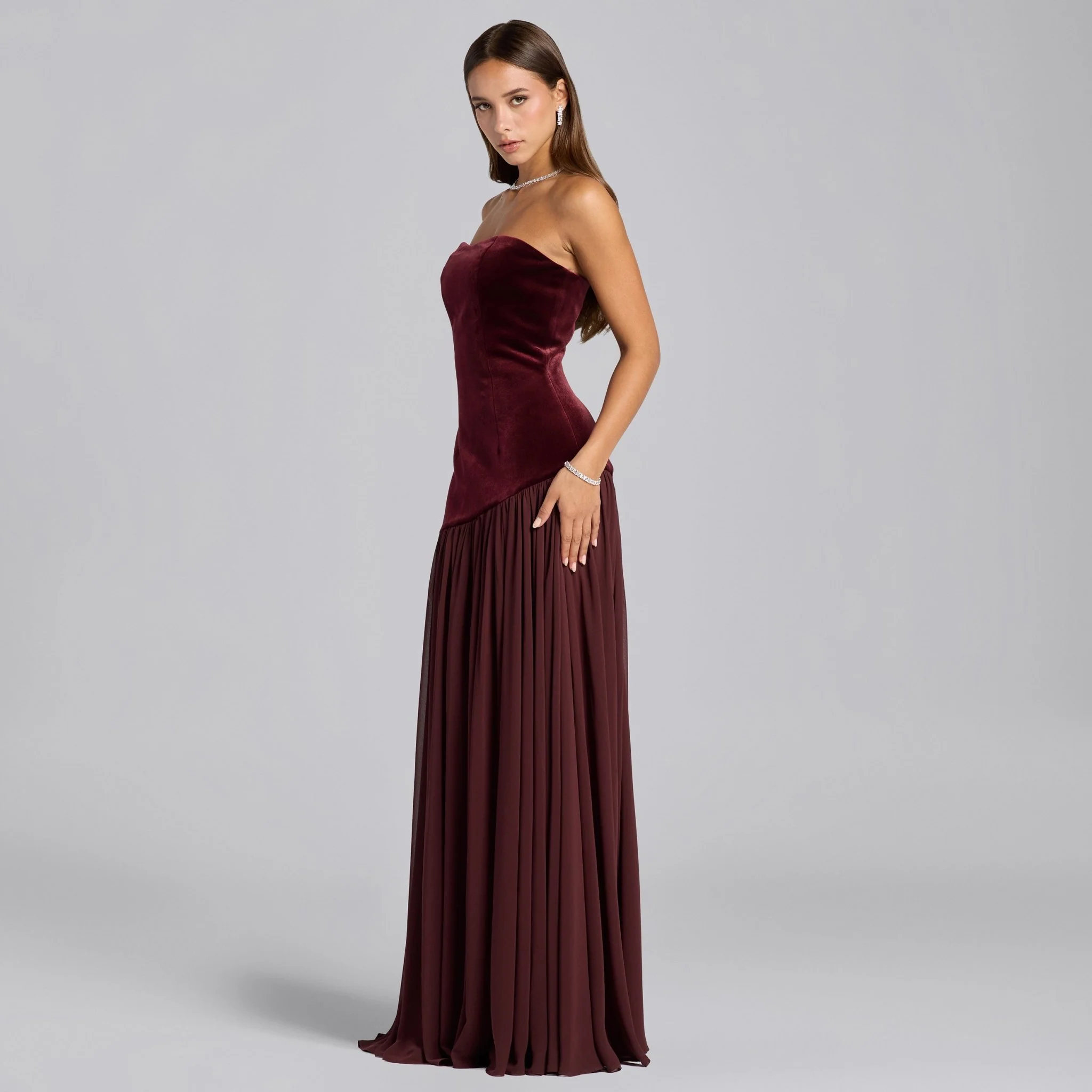 Burgundy Velvet Dress with Voluminous Chiffon Skirt - Image 3