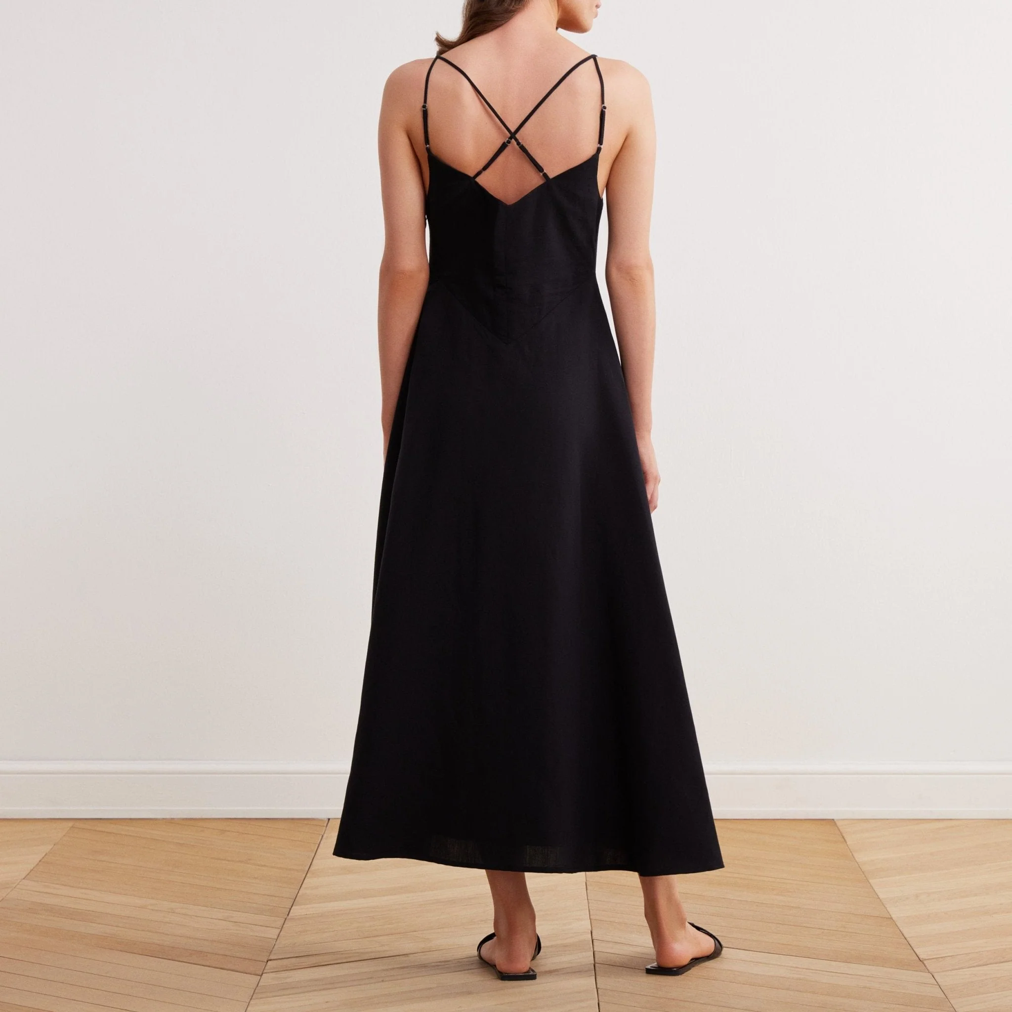 Sleeveless V-neck Fitted Waist Cotton Blended Midi Dress - Image 3