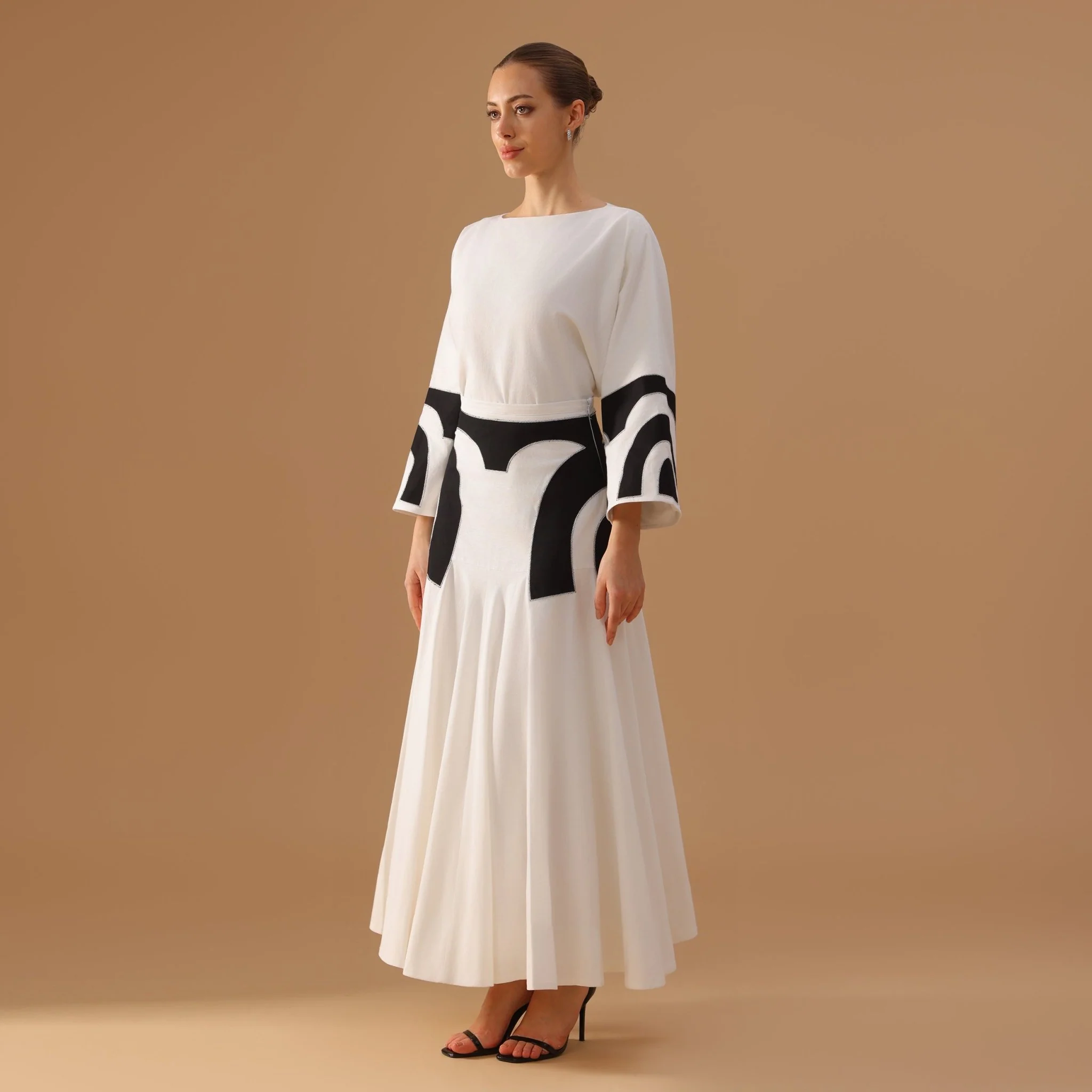 Embroidered Maxi Sleeve Top with Skirt - Image 3