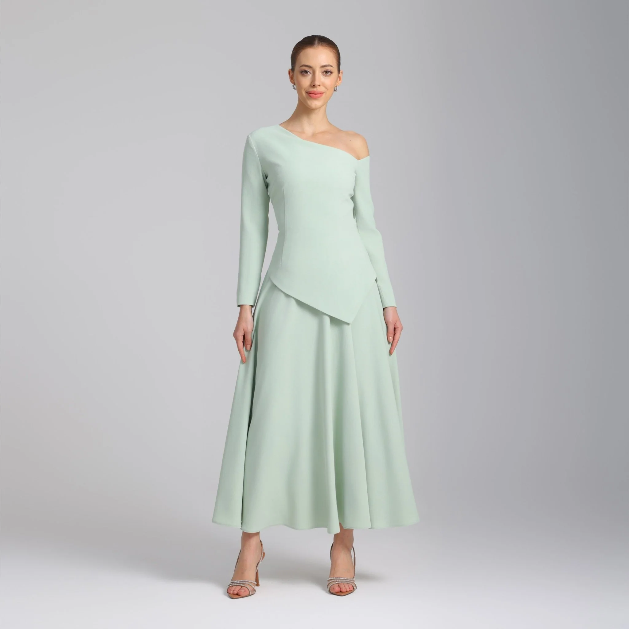 Green One-shoulder Long Sleeve Crepe dress