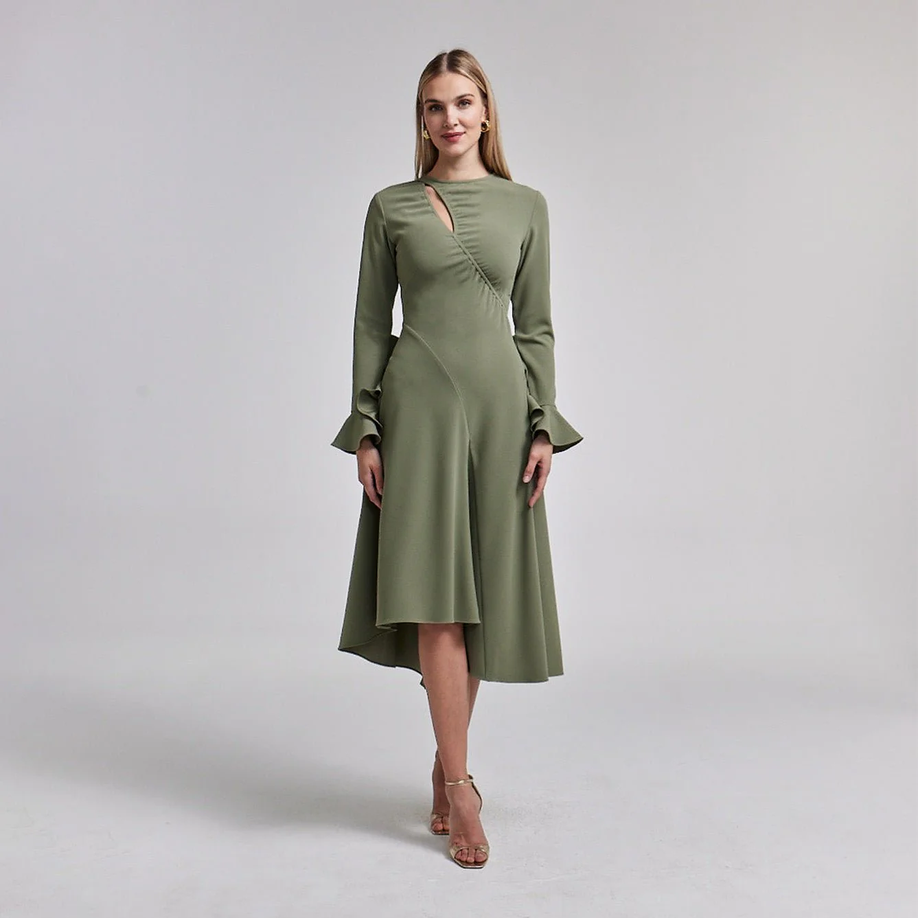 Green Gathered Chest Crepe Midi Dress - Image 2