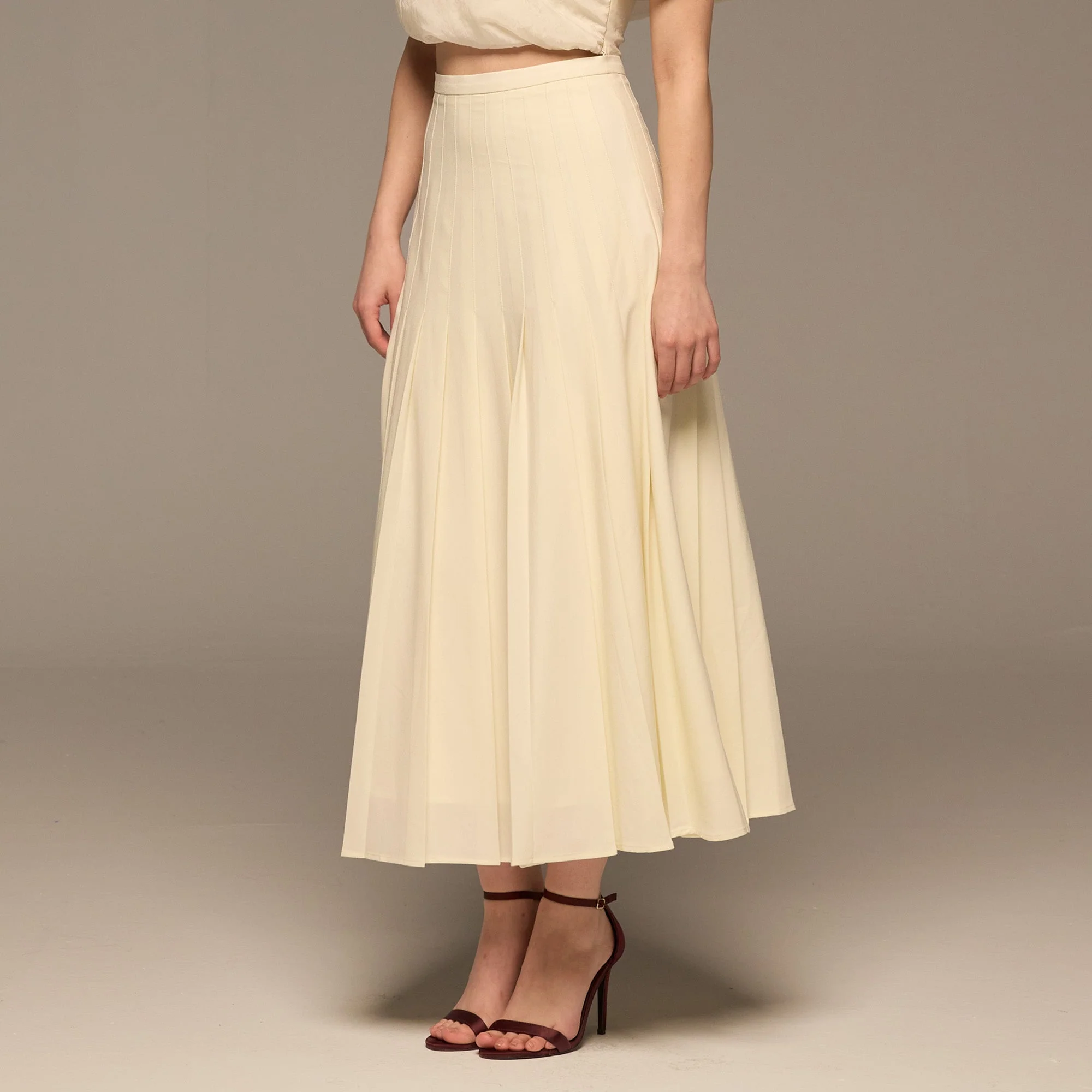 Ivory Pleated A Line Crepe Skirt - Image 3