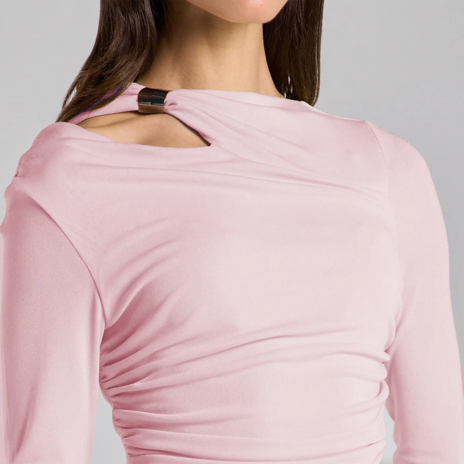 Jersey Gathered Maxi Dress with Gold Accessory - Image 7