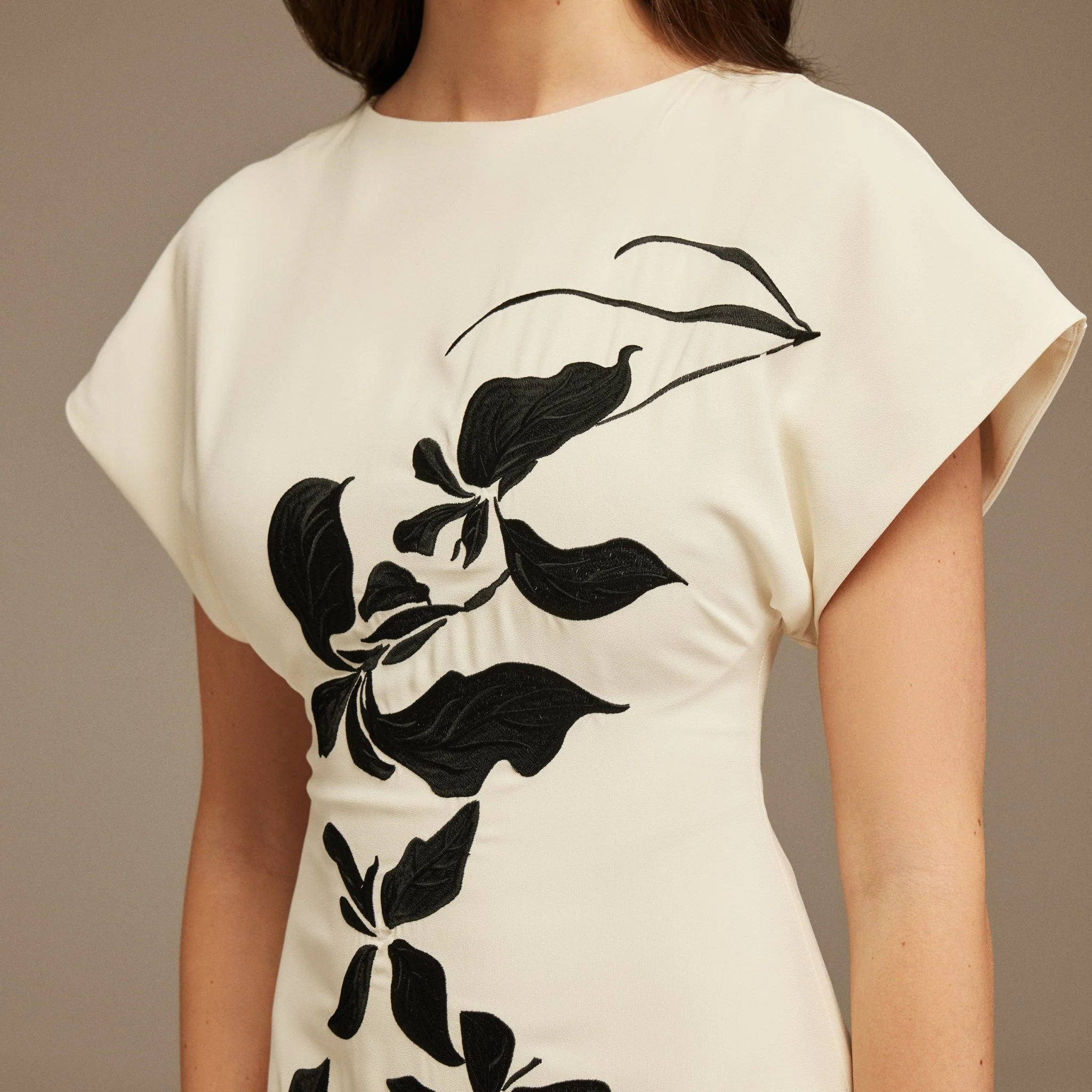Short Sleeve Asymmetric Printed Midi Dress - Image 3