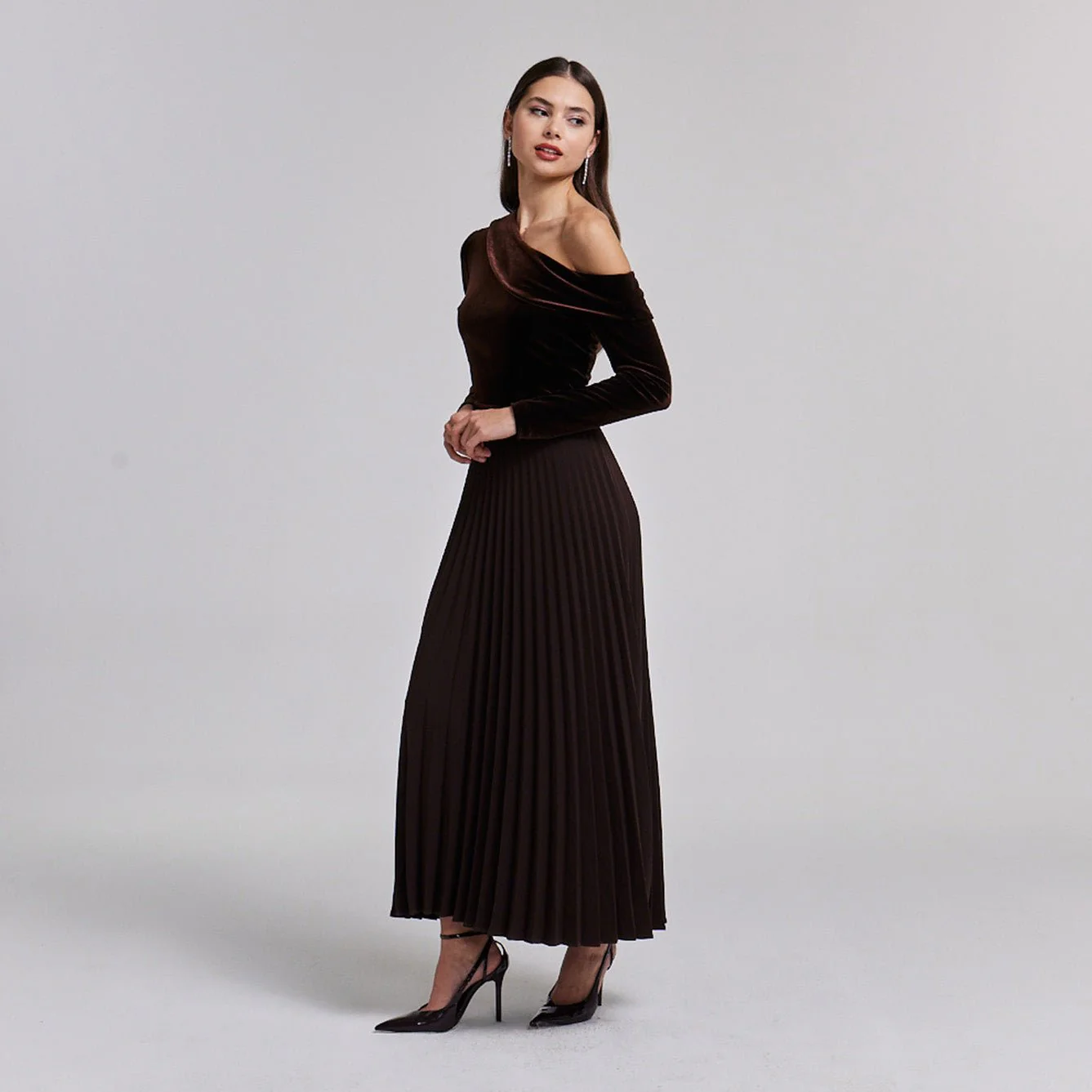 Off Shoulder Long Sleeve Velvet Maxi Dress - Image 2