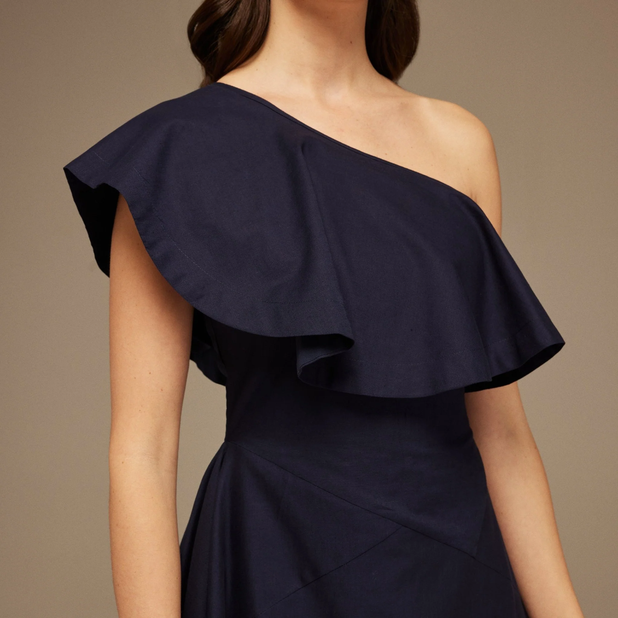 One-Shoulder Asymmetric Midi Dress - Image 3