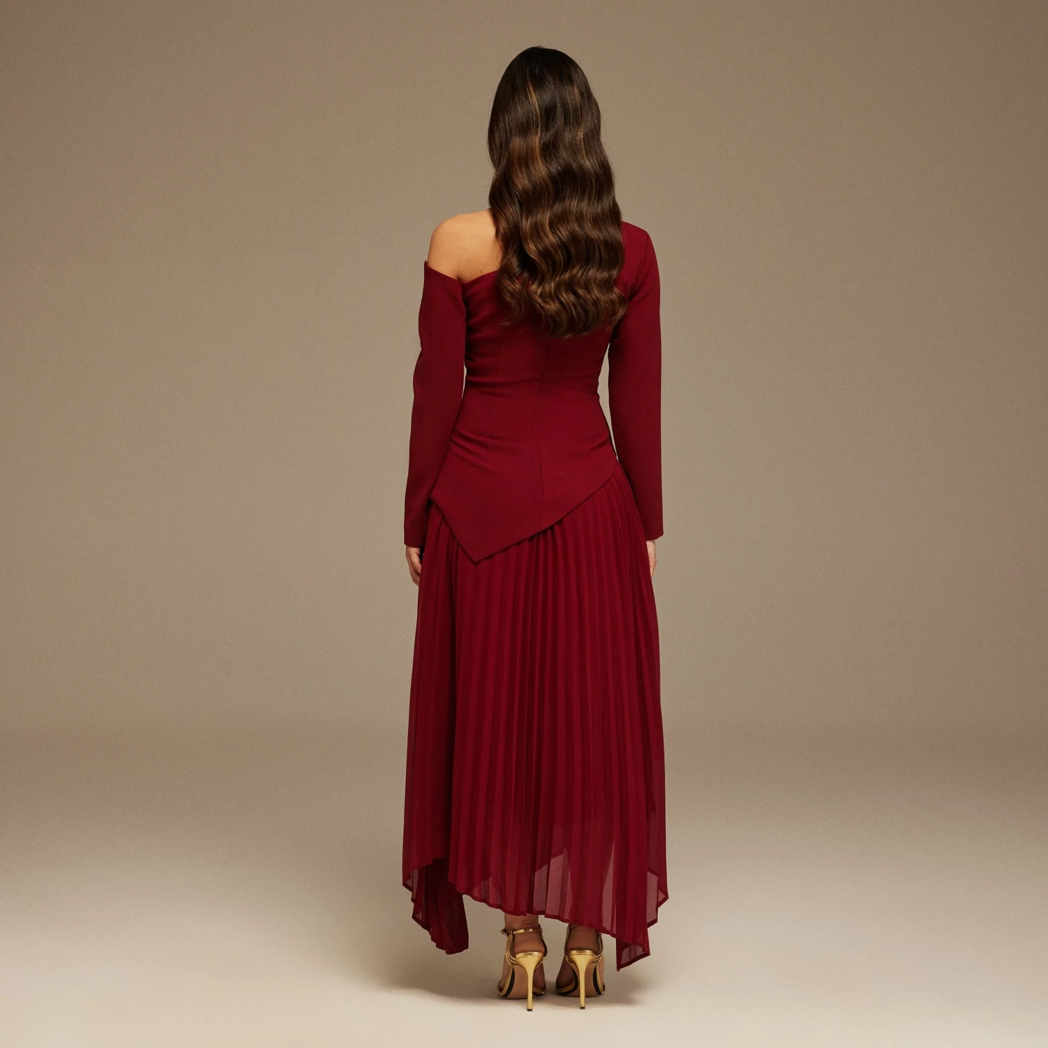 One-shoulder Crepe Dress With Pleated Skirt - Image 4