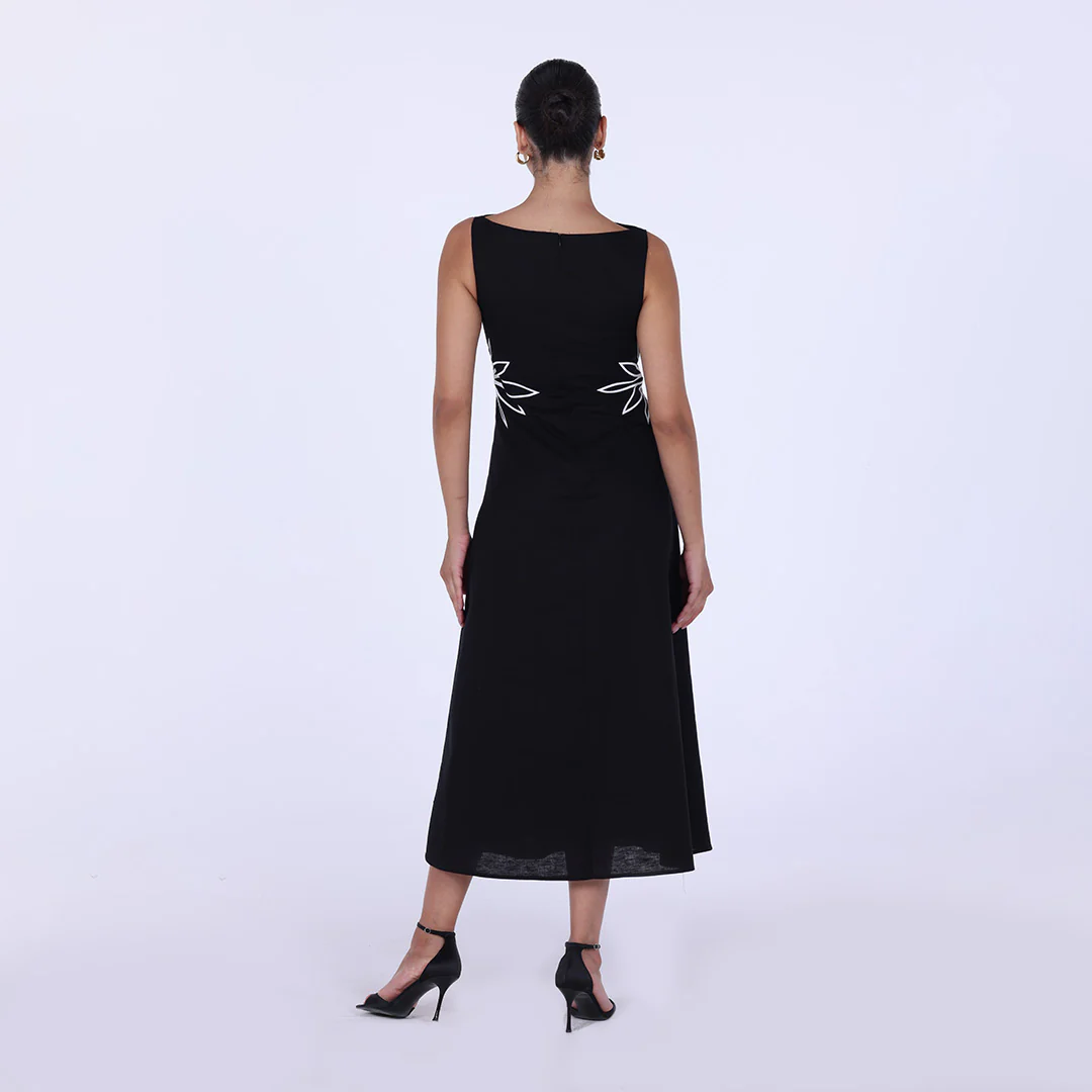 Sleeveless A-line Linen Midi Dress With Waist Embroidery - Image 8