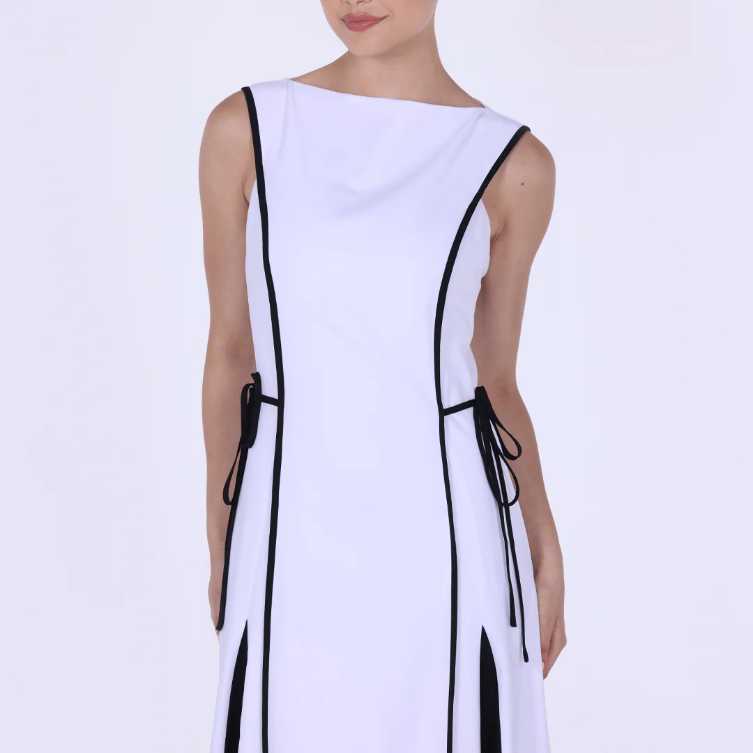 Cotton Black & White Sleeveless Contrast Panel Dress - Image 3