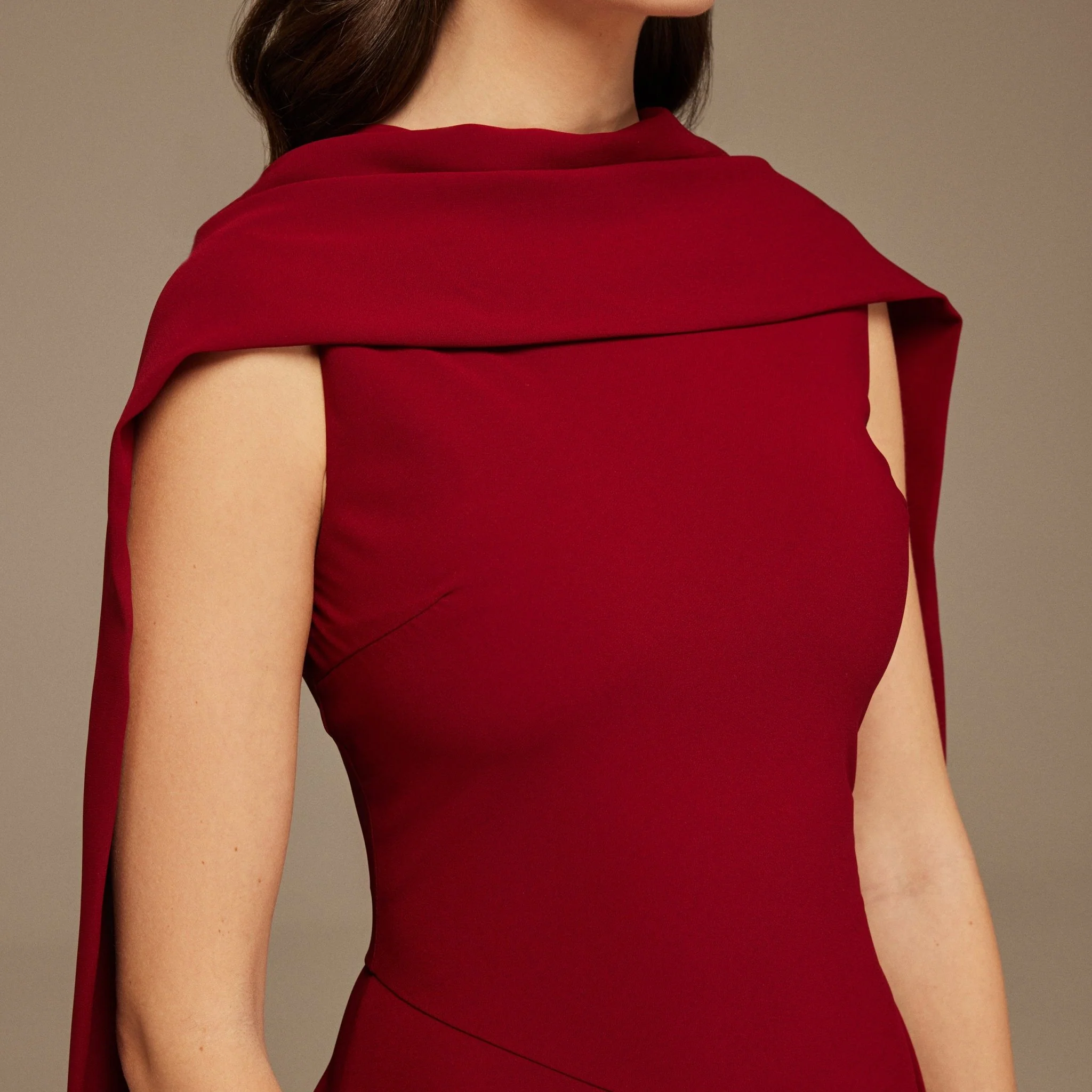 Sleeveless Crepe Dress With Scarf - Image 3