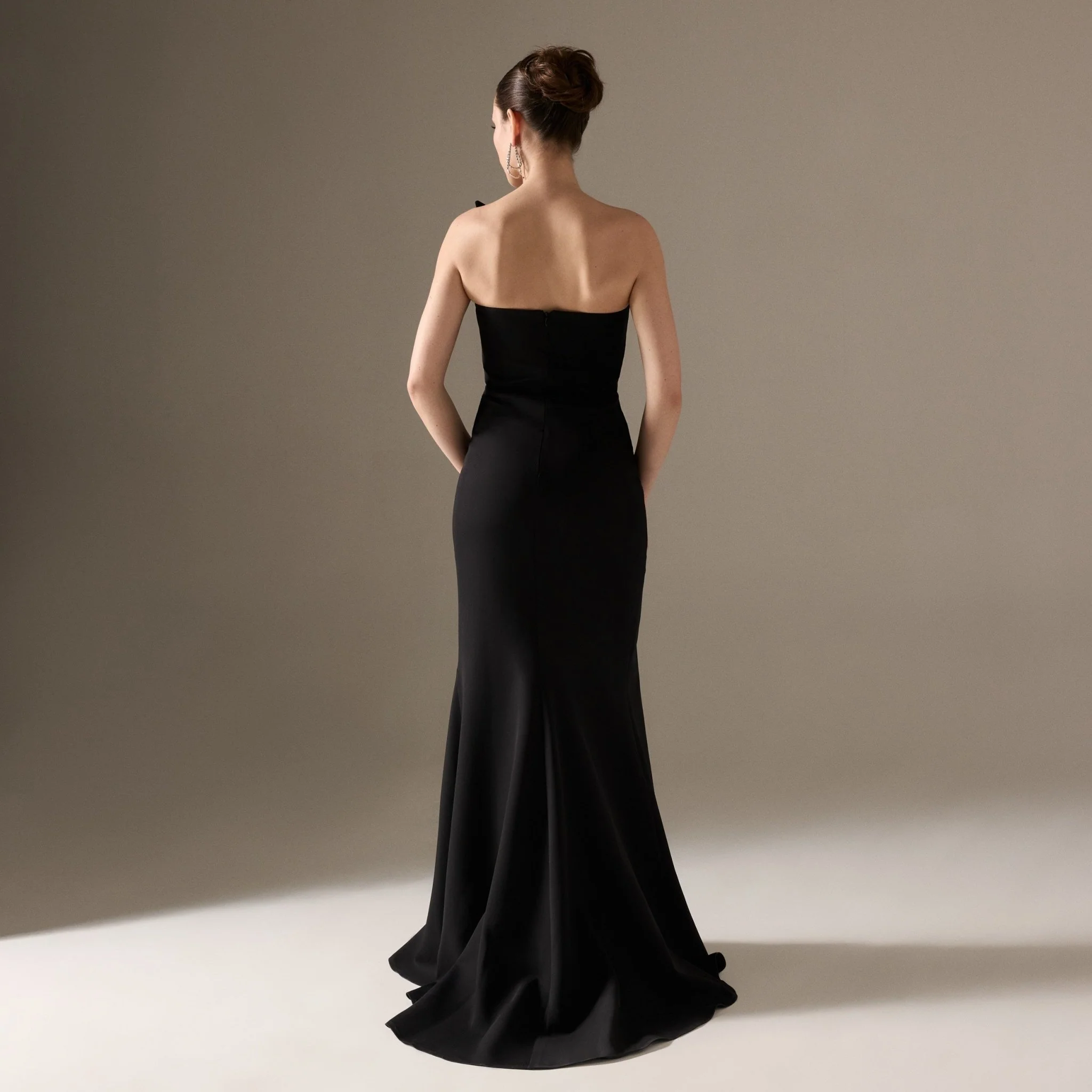 Black Sleeveless Crepe Gown with Detailed Top - Image 3