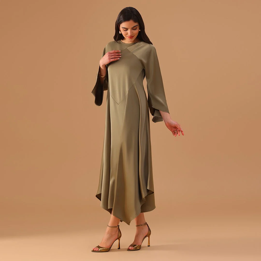 Green Two-Tone Cape Dress with Asymmetrical Hem - Image 2
